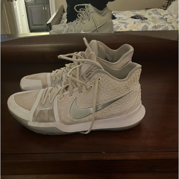 Nike kyrie 3 chrome - Picture 3 of 7